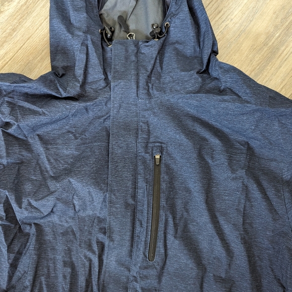 32 Degrees Packable Zip-up waterproof shell - size Medium - Indigo Blue - Picture 3 of 12